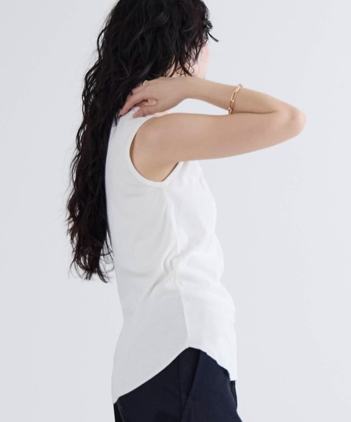 HANES（ヘインズ）の「【Hanes】スリーブレスTシャツ（Tシャツ/カットソー・レディース・オフホワイト/ブラック・FREE）」の10枚目の写真