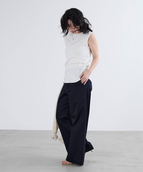 HANES（ヘインズ）の「【Hanes】スリーブレスTシャツ（Tシャツ/カットソー・レディース・オフホワイト/ブラック・FREE）」の14枚目の写真