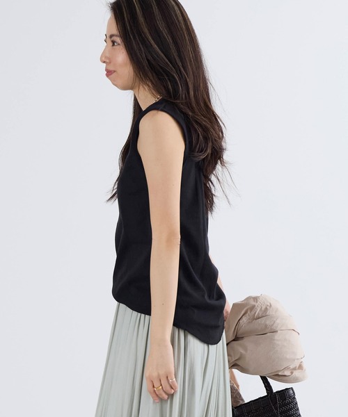 HANES（ヘインズ）の「【Hanes】スリーブレスTシャツ（Tシャツ/カットソー・レディース・オフホワイト/ブラック・FREE）」の17枚目の写真