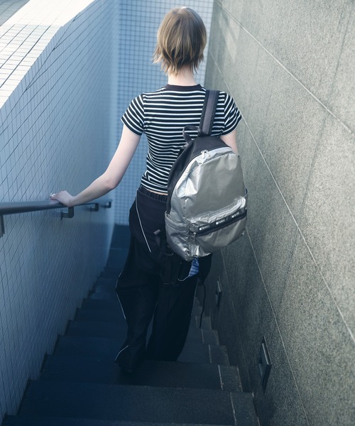 LeSportsac(レスポートサック)の「【WEB限定】・【LeSportsac for ADAM ET ROPE'】Exclusive Classic Everyday BP(バックパック/リュック・レディース・シルバー・FREE)」の2枚目の写真