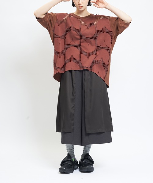 gomme(ゴム)の「バルーンメッシュT(Tシャツ/カットソー・レディース・ブラック/ブラウン/ホワイト・MEDIUM)」の6枚目の写真