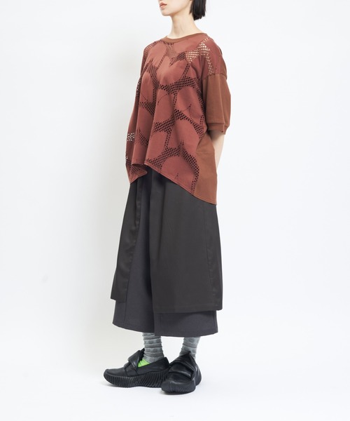 gomme(ゴム)の「バルーンメッシュT(Tシャツ/カットソー・レディース・ブラック/ブラウン/ホワイト・MEDIUM)」の5枚目の写真