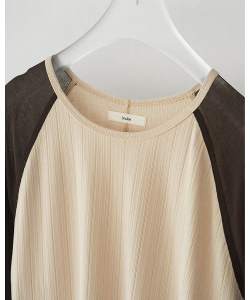 anuke(アンヌーク)の「Sheer Raglan T-Shirts(Tシャツ/カットソー・レディース・クリーム/ブルー系その他・FREE)」の9枚目の写真
