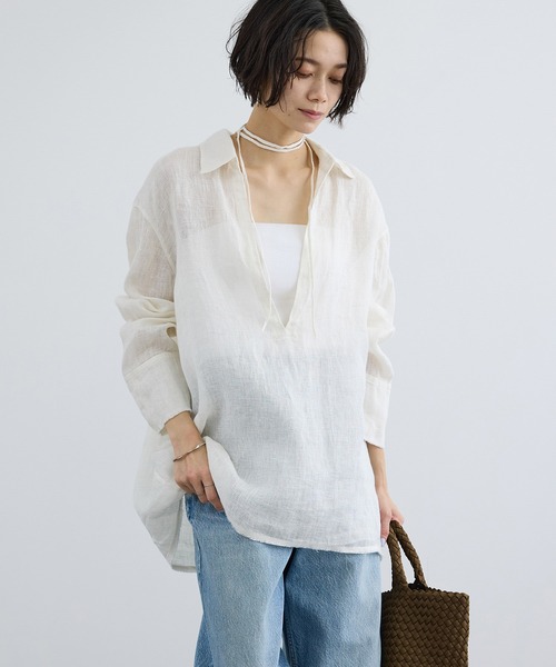 SALON adam et rope'(サロン アダム エ ロペ)の「リネンカラミスキッパーシャツ / イージーケア(シャツ/ブラウス・レディース・オフホワイト/ベージュ・FREE)」の8枚目の写真