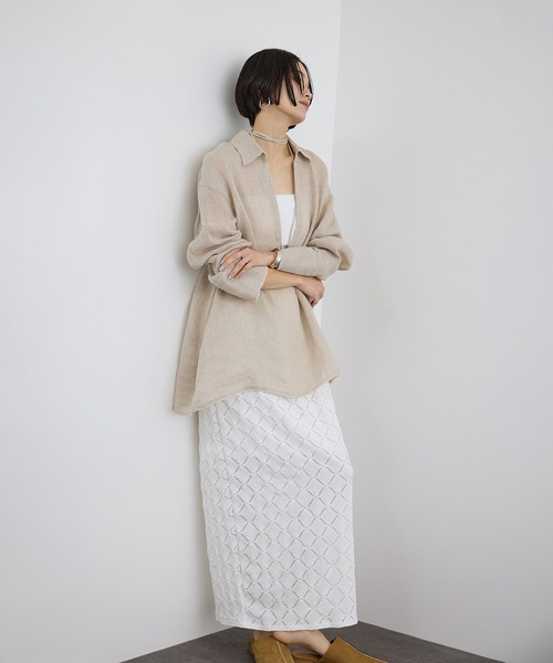 SALON adam et rope'(サロン アダム エ ロペ)の「リネンカラミスキッパーシャツ / イージーケア(シャツ/ブラウス・レディース・オフホワイト/ベージュ・FREE)」の11枚目の写真