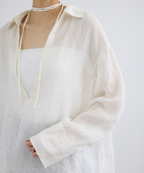 SALON adam et rope'(サロン アダム エ ロペ)の「リネンカラミスキッパーシャツ / イージーケア(シャツ/ブラウス・レディース・オフホワイト/ベージュ・FREE)」の19枚目の写真