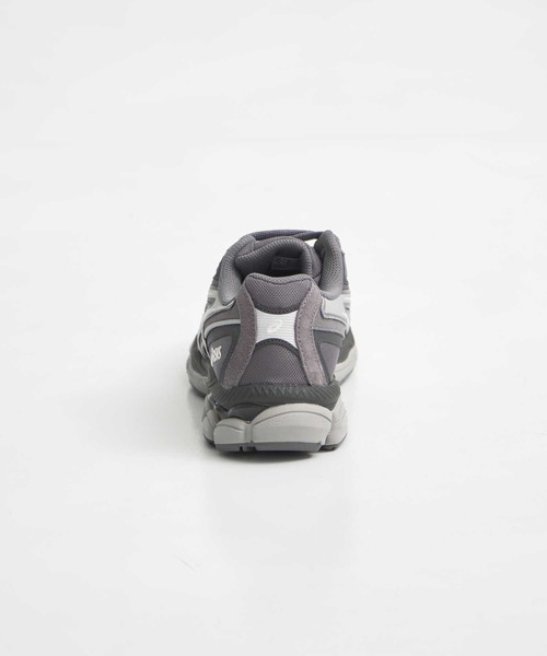 ASICS(アシックス)の「【ASICS/アシックス】GEL-NYC 2055/ゲルエヌワイシー/スニーカー(スニーカー・レディース・グレー・24.5/24/23.5)」の3枚目の写真