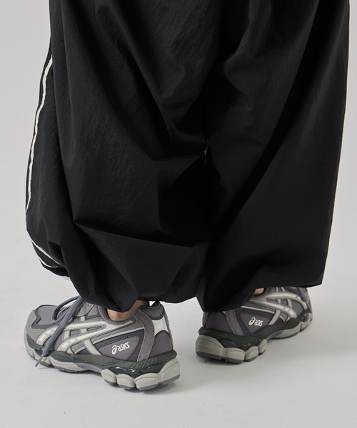ASICS(アシックス)の「【ASICS/アシックス】GEL-NYC 2055/ゲルエヌワイシー/スニーカー(スニーカー・レディース・グレー・24.5/24/23.5)」の17枚目の写真
