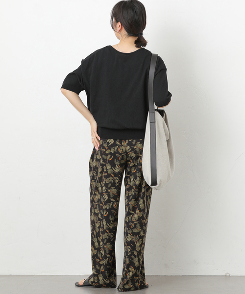 JOURNAL STANDARD relume(ジャーナルスタンダード レリューム)の「リーフパターンリラックスパンツ(その他パンツ・レディース・ブラック/ブラウン・FREE)」の5枚目の写真