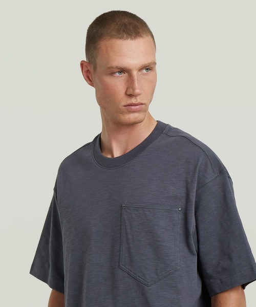 G-STAR(ジースター)の「【Safari Online掲載】Pocket Loose T-Shirt/ポケットディテールスラブルーズTシャツ(Tシャツ/カットソー・メンズ・オフホワイト/グレー系その他/グリーン系その他・X-LARGE/MEDIUM/X-SMALL/LARGE/SMALL)」の11枚目の写真