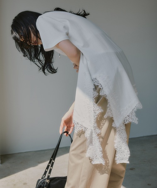 210nouve(トゥージュヌーブ)の「裾 レース ドッキング アシンメトリー Tシャツ(Tシャツ/カットソー・レディース・ブラック/ホワイト・FREE)」の7枚目の写真