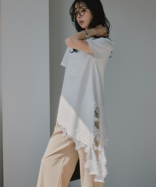 210nouve(トゥージュヌーブ)の「裾 レース ドッキング アシンメトリー Tシャツ(Tシャツ/カットソー・レディース・ブラック/ホワイト・FREE)」の6枚目の写真