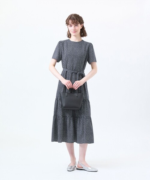 MACKINTOSH PHILOSOPHY（ﾏｯｷﾝﾄｯｼｭ ﾌｨﾛｿﾌｨｰ）の「クラウドドットワンピース（ワンピース・レディース・ブラック/ダークネイビー・38/36）」の4枚目の写真