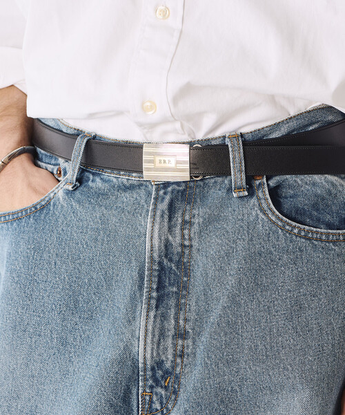 Bshop（ビショップ）の「ERP.｜〈別注〉ART-DECO INITIAL BUCKLE BELT. UNISEX（ベルト・レディース・ブラック/ブラウン系その他/ダークブラウン・95/105）」の6枚目の写真