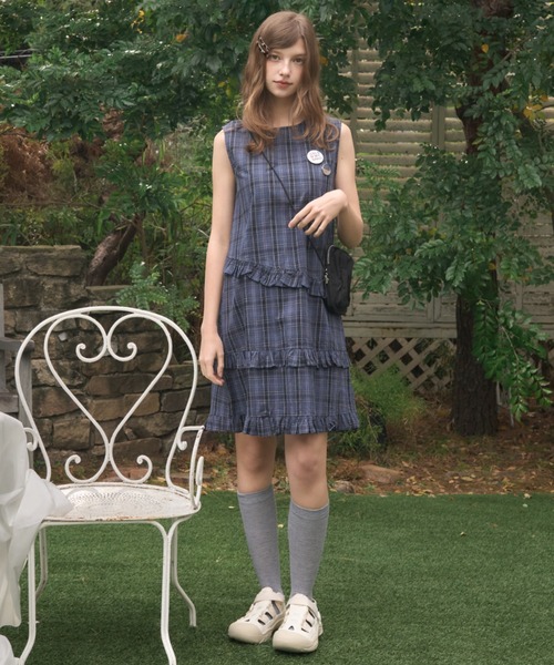 Birthday room（バースデイルーム）の「ドローコードスニーカーサンダル/Drawstring sneaker sandals（サンダル・レディース・ブラック/アイボリー・LARGE/MEDIUM/SMALL）」の11枚目の写真