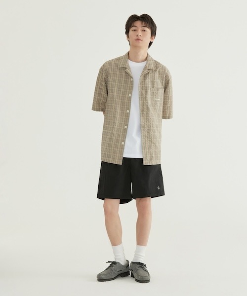 COVERNAT（カバーナット）の「[SOOBIN着用] SEERSUCKER CHECKED OPEN-COLLAR HALF SHIRT（シャツ/ブラウス・メンズ・カーキ系・X-LARGE/LARGE/MEDIUM/SMALL）」の2枚目の写真