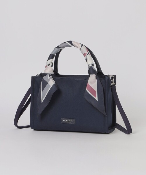 BLUE LABEL CRESTBRIDGE(ブルーレーベルクレストブリッジ)の「スカーフスクエアミニトート(ショルダーバッグ・レディース・ブラック/ネイビー・FREE)」の1枚目の写真