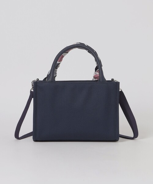 BLUE LABEL CRESTBRIDGE(ブルーレーベルクレストブリッジ)の「スカーフスクエアミニトート(ショルダーバッグ・レディース・ブラック/ネイビー・FREE)」の6枚目の写真
