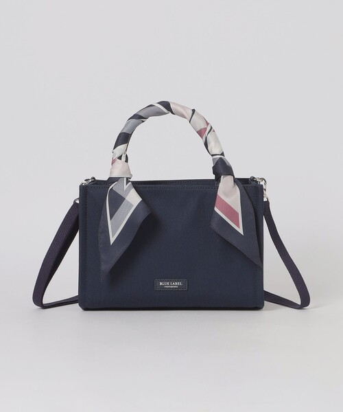 BLUE LABEL CRESTBRIDGE(ブルーレーベルクレストブリッジ)の「スカーフスクエアミニトート(ショルダーバッグ・レディース・ブラック/ネイビー・FREE)」の3枚目の写真
