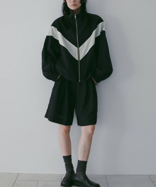 anuke（アンヌーク）の「Tuck Half Pants 62610716（その他パンツ・メンズ・オフホワイト/ネイビー・38/36）」の8枚目の写真