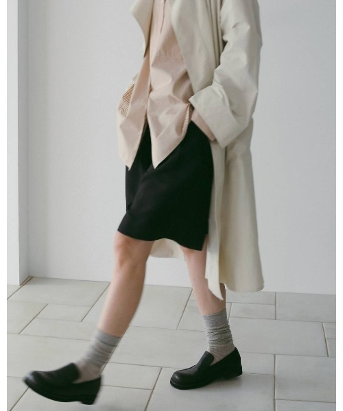anuke（アンヌーク）の「Tuck Half Pants 62610716（その他パンツ・メンズ・オフホワイト/ネイビー・38/36）」の12枚目の写真