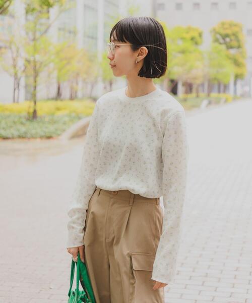 URBAN RESEARCH DOORS（アーバンリサーチドアーズ）の「『スタッフ企画』小花柄サーマルロングTシャツ（Tシャツ/カットソー・レディース・グレー/オフホワイト・FREE）」の3枚目の写真