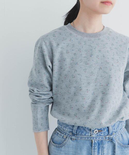 URBAN RESEARCH DOORS（アーバンリサーチドアーズ）の「『スタッフ企画』小花柄サーマルロングTシャツ（Tシャツ/カットソー・レディース・グレー/オフホワイト・FREE）」の13枚目の写真