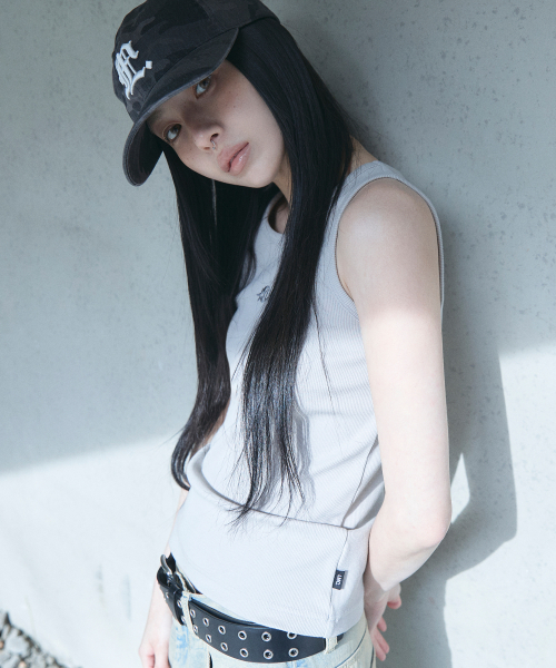 LMCの「GOTHIC 6PANEL CAP black camo(キャップ・レディース・その他・OS)」の2枚目の写真