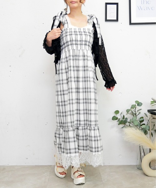 FUN(ファン)の「スソレースシャーリングワンピース(ワンピース・レディース・ホワイト×ブラック/アイボリー/ブラック/ブルー系・FREE)」の2枚目の写真