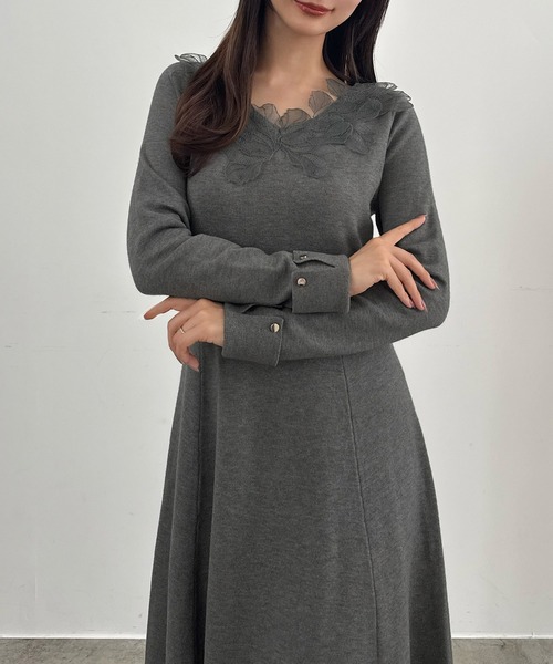 CENEA(セネア)の「レースモチーフフレアニットワンピース(ワンピース・レディース・チャコール/ブラック/モカ・MEDIUM/LARGE)」の12枚目の写真