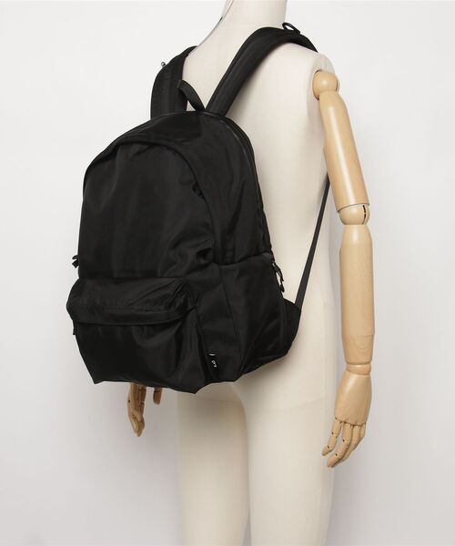 fridge（フリッジ）の「【LOWERCASE】ロウワーケース DAYPACK(LC01)/ 20L（バックパック/リュック・メンズ・ブラック・ONE SIZE）」の5枚目の写真