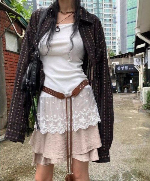 Ritzy(リッツィー)の「レース付・レイヤードキャミソール(タンクトップ・レディース・ブラウン系その他/グレー/ブラック/ホワイト・FREE)」の14枚目の写真