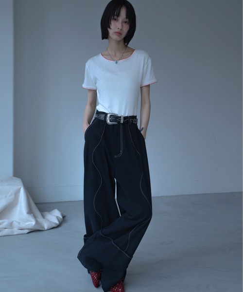 VACANCY(ヴァカンシー)の「ウェーブステッチ配色シンプルTシャツ(Tシャツ/カットソー・レディース・ホワイト/ブラック/グリーン・FREE)」の5枚目の写真