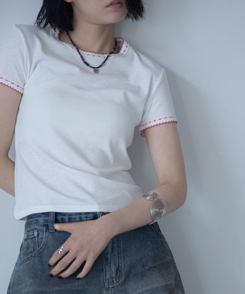 VACANCY(ヴァカンシー)の「ウェーブステッチ配色シンプルTシャツ(Tシャツ/カットソー・レディース・ホワイト/ブラック/グリーン・FREE)」の17枚目の写真