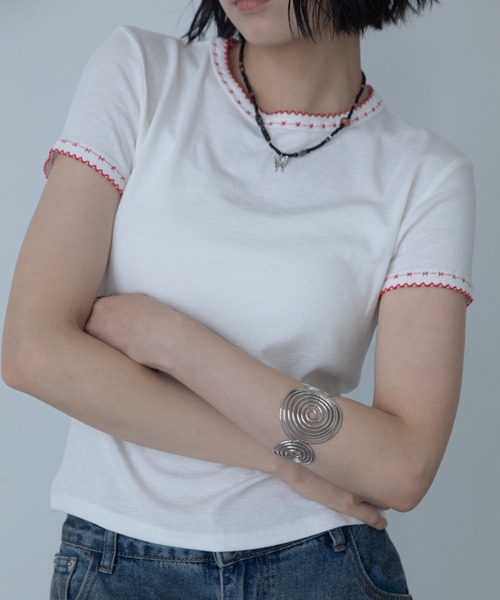 VACANCY(ヴァカンシー)の「ウェーブステッチ配色シンプルTシャツ(Tシャツ/カットソー・レディース・ホワイト/ブラック/グリーン・FREE)」の15枚目の写真