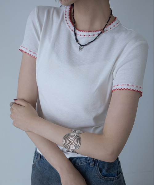 VACANCY(ヴァカンシー)の「ウェーブステッチ配色シンプルTシャツ(Tシャツ/カットソー・レディース・ホワイト/ブラック/グリーン・FREE)」の14枚目の写真