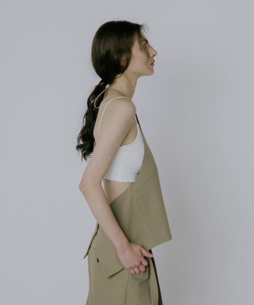 lit(リット)の「Halter Neck Tops(シャツ/ブラウス・レディース・ベージュ/ブラック・FREE)」の5枚目の写真