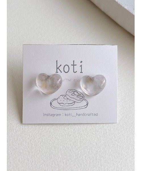 tone(トーン)の「【koti】Sulo aurora heart ピアス(MA)(ピアス(両耳用)・レディース・グリーン系1/ホワイト系1/ブルー系1/ピンク系1/ブルー系2・FREE)」の1枚目の写真
