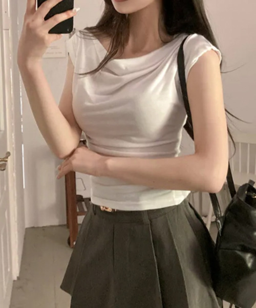 VIVID LADY(ビビッドレディー)の「ドレープネック 半袖トップス(Tシャツ/カットソー・レディース・ホワイト/ベージュ/ブラック/チャコールグレー・FREE)」の6枚目の写真