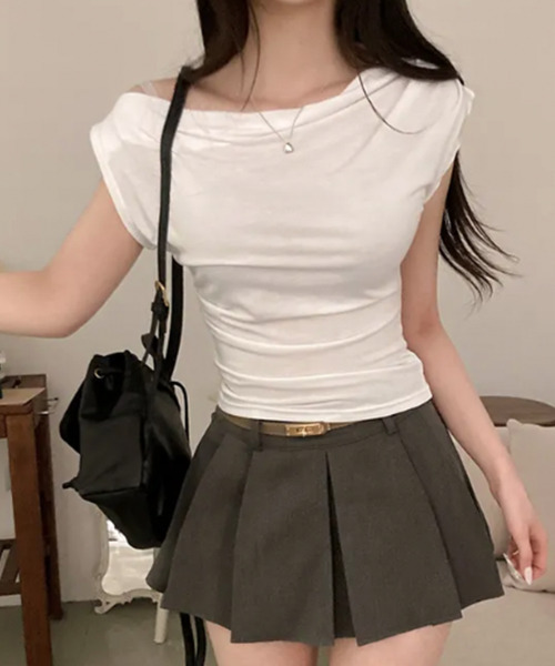 VIVID LADY(ビビッドレディー)の「ドレープネック 半袖トップス(Tシャツ/カットソー・レディース・ホワイト/ベージュ/ブラック/チャコールグレー・FREE)」の7枚目の写真