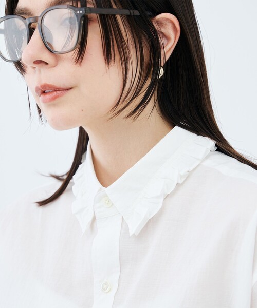 Rie Miller（リエミラー）の「ウォッシャブルフリルカラーセンターベント（シャツ/ブラウス・レディース・ホワイト系その他4/キナリ/ライトブルー・38）」の6枚目の写真