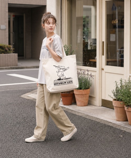 Rawlings(ローリングス)の「【Rawlings/ローリングス】BASEBALL BOY TOTE /キャンバストートバッグ ロゴプリント(トートバッグ・レディース・ブラック/オフホワイト・FREE)」の4枚目の写真