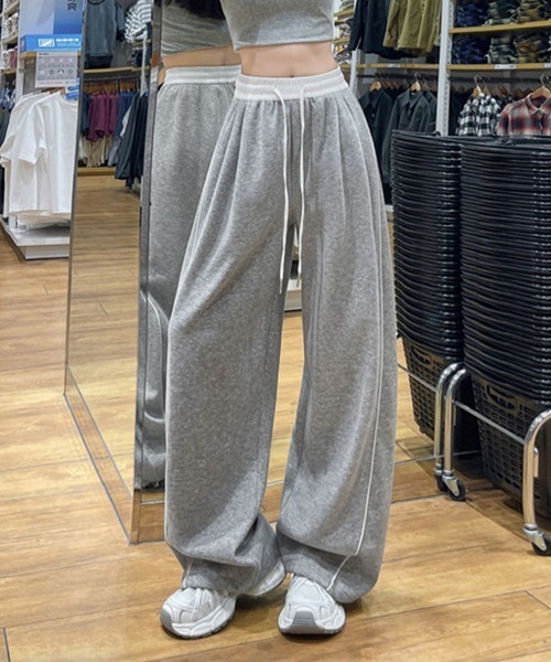 Miniministore(ミニミニストア)の「配色ラインスウェットパンツ ワイドパンツ(スウェットパンツ・レディース・ブラック/ネイビー/グレー・FREE)」の19枚目の写真