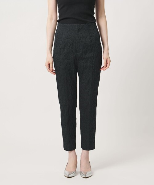 UNITED ARROWS(ユナイテッドアローズ)の「フクレ ジャガード スリムパンツ ‐ストレッチ ウォッシャブル‐(スラックス・レディース・ホワイト/ブラック/ネイビー・38/40/36)」の10枚目の写真