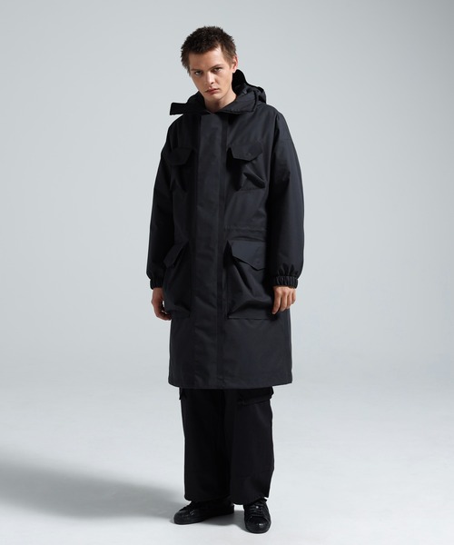 Y-3(ワイスリー)の「Y-3 GTX PADDED HOODED COAT(ダウンジャケット/コート・メンズ・ブラック・MEDIUM/LARGE/X-LARGE/X-SMALL/SMALL)」の1枚目の写真