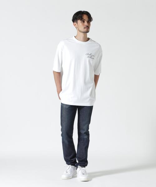 Calvin Klein(カルバン・クライン)の「Calvin Klein (カルバンクライン)エンブロイダリーロゴフォント グラフィックTシャツ(Tシャツ/カットソー・メンズ・ホワイト・L)」の4枚目の写真