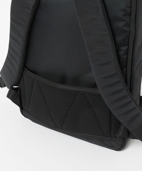 green label relaxing(グリーンレーベルリラクシング)の「GLR エコペット 900 OX ビジネス バックパック(バックパック/リュック・メンズ・ブラック・FREE)」の16枚目の写真