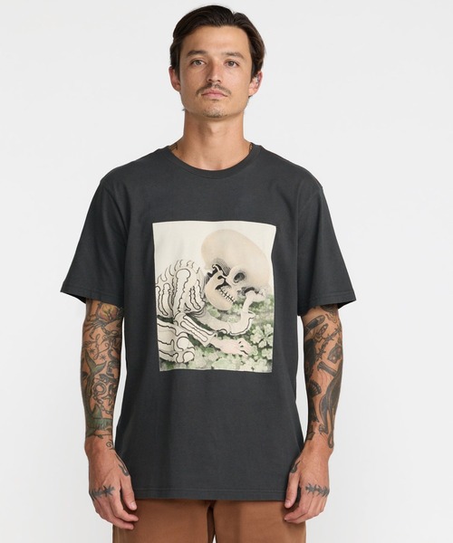 RVCA(ルーカ)の「RVCA メンズ SLEEPY SKELETON SS Tシャツ 【2026年秋冬モデル】/ルーカ半袖T(Tシャツ/カットソー・メンズ・ブラック系その他/バーガンディー・MEDIUM/LARGE/X-LARGE)」の11枚目の写真