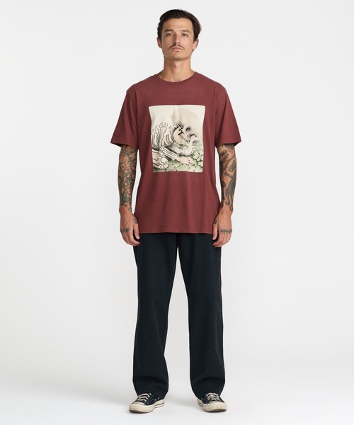 RVCA(ルーカ)の「RVCA メンズ SLEEPY SKELETON SS Tシャツ 【2026年秋冬モデル】/ルーカ半袖T(Tシャツ/カットソー・メンズ・ブラック系その他/バーガンディー・MEDIUM/LARGE/X-LARGE)」の4枚目の写真