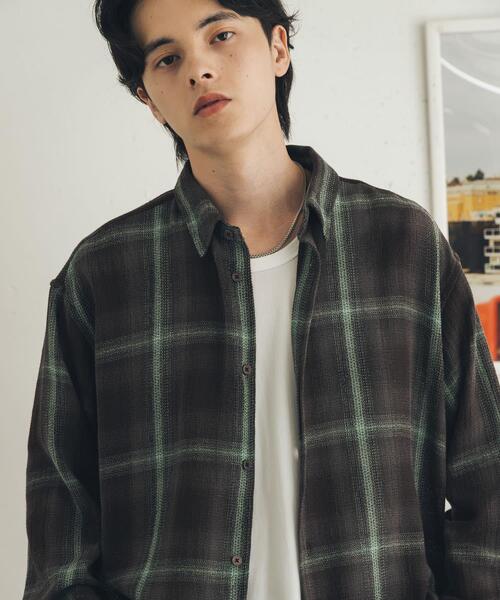 SENSE OF PLACE by URBAN RESEARCH(センスオブプレイスバイアーバンリサーチ)の「オンブレーチェックレギュラーカラーシャツ(シャツ/ブラウス・メンズ・ブルー/ブラウン/グレー・X-LARGE/MEDIUM/LARGE)」の2枚目の写真